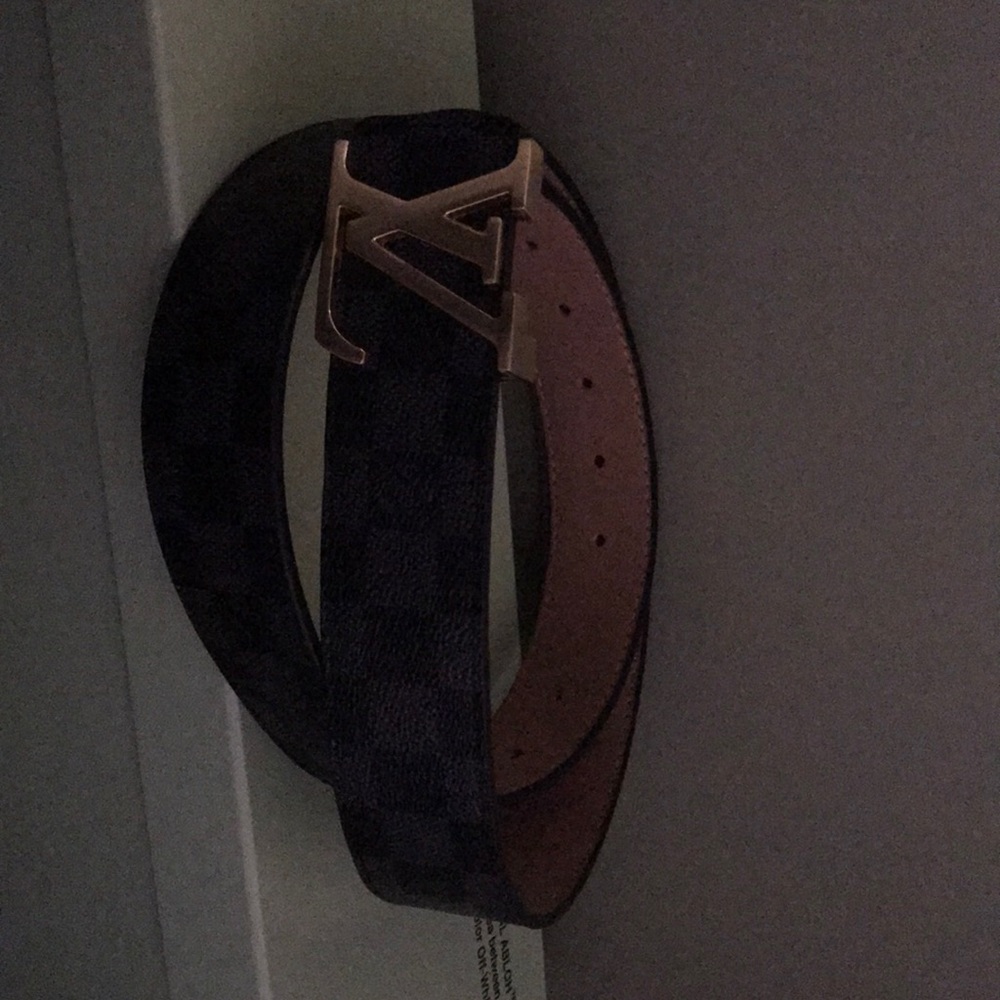 Grey and black LV belt